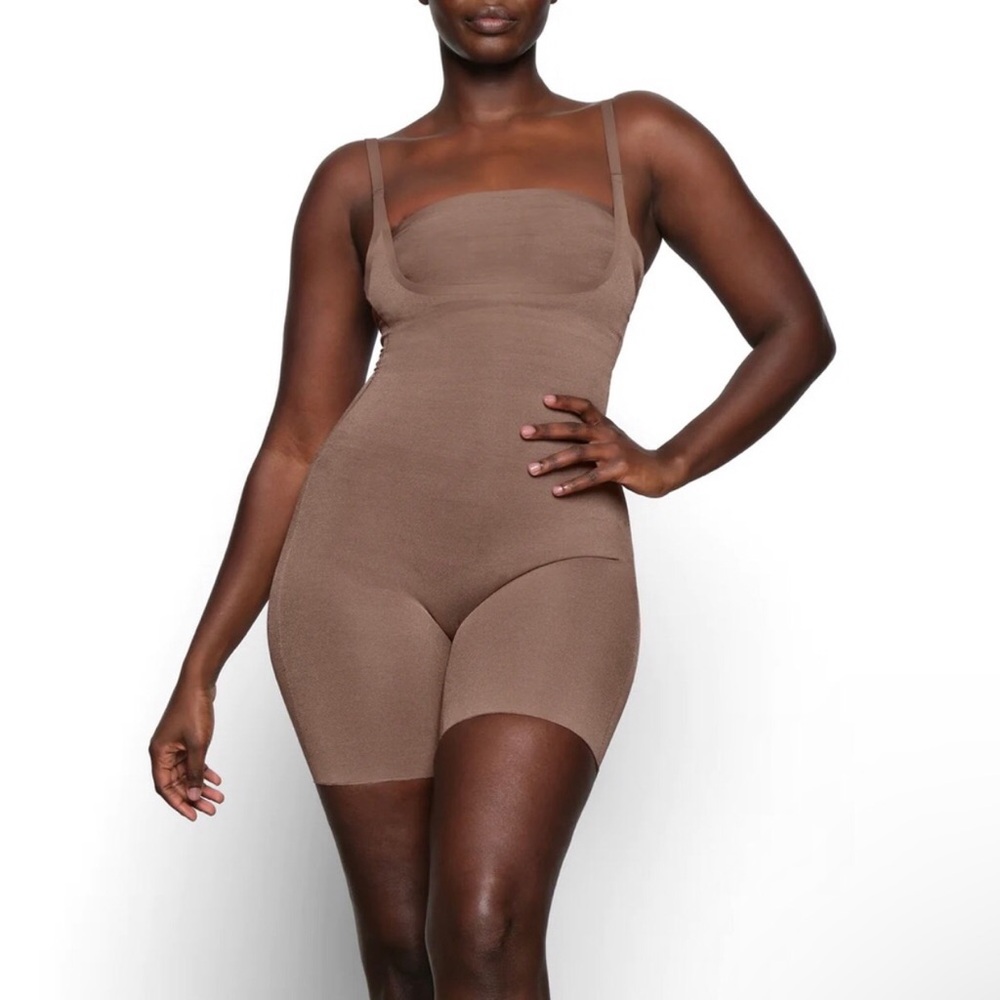 SKIMS Sheer Sculpt Open Bust Bodysuit